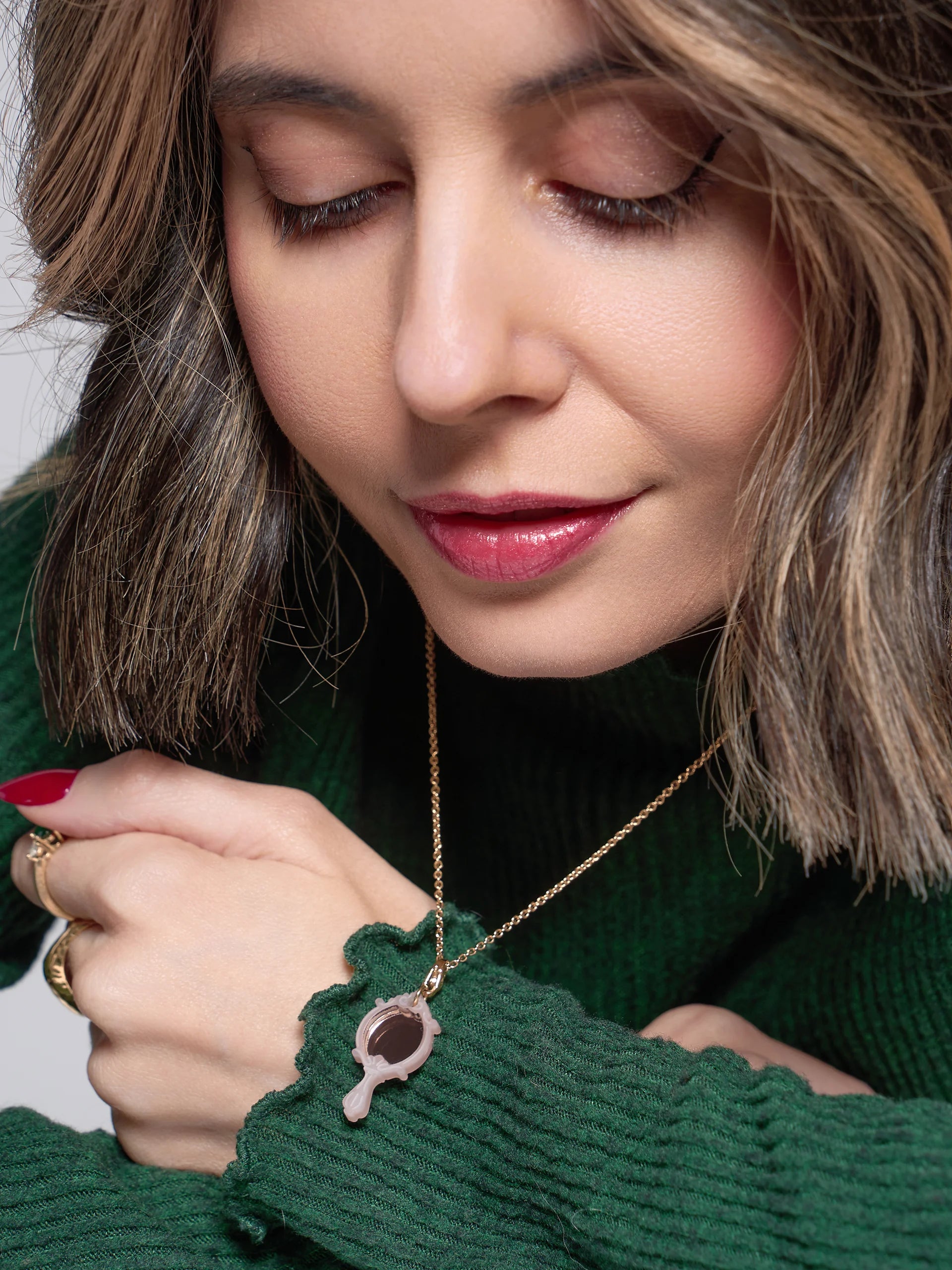 Maiden's Little Mirror Charm